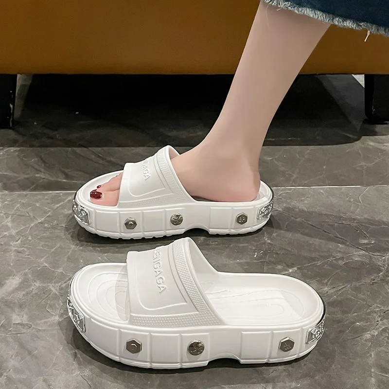 Women's Sandals Fashion Platform Slippers Punk Style Rivet Women's Shoes Increase Height Thick Soled EVA Anti-slip Slipper Paris