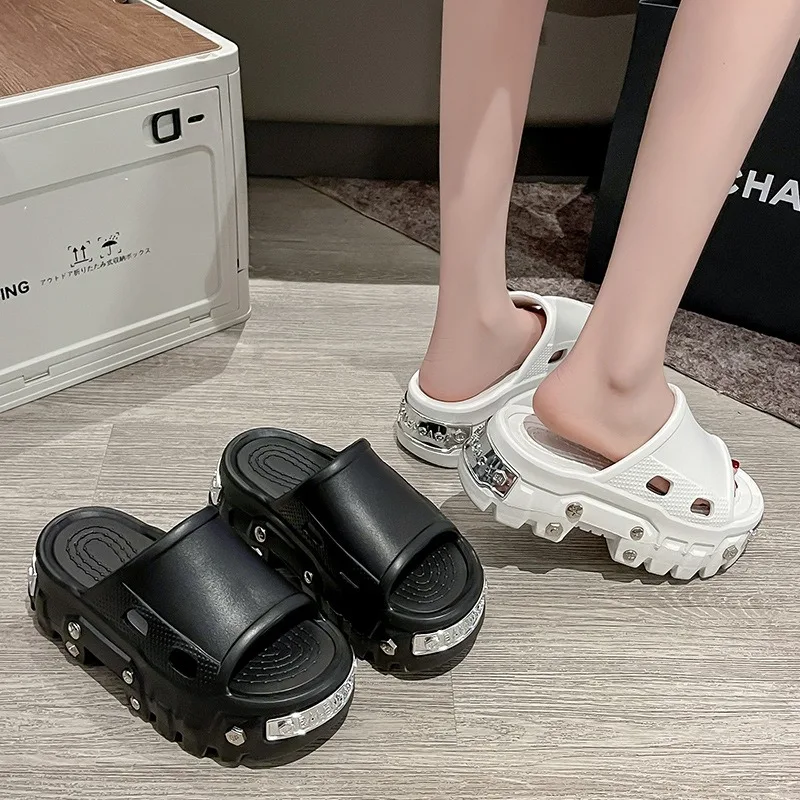 Women's Sandals Fashion Platform Slippers Punk Style Rivet Women's Shoes Increase Height Thick Soled EVA Anti-slip Slipper Paris