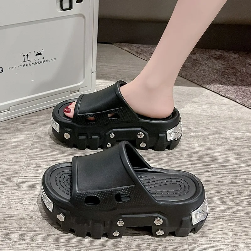 Women's Sandals Fashion Platform Slippers Punk Style Rivet Women's Shoes Increase Height Thick Soled EVA Anti-slip Slipper Paris