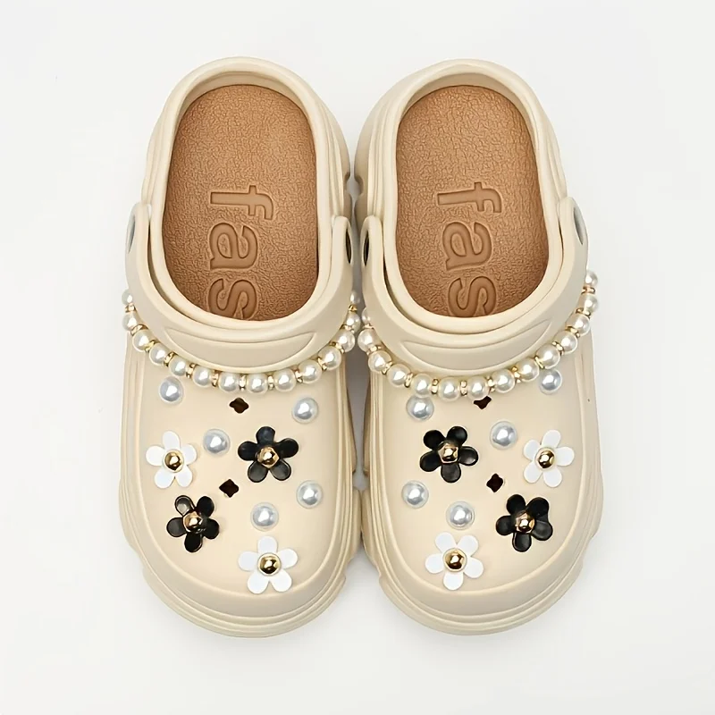 Fashion EVA Clogs, Removable DIY Platform Height-Boosting Clogs with Pearl Chains, Pearls & Black-White Flower Charms, All-Seaso