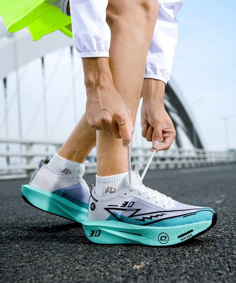 Men's Carbon Board Sneakers Anti-slip Cushioned Comfortable Racing Training Running Shoes Mesh Tennis Shoes Casual for Women