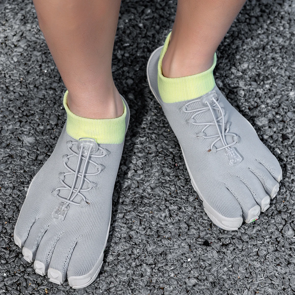 2026 New Men FiveFingers Casual Sneakers Unisex Split Toe Shoe Men Outdoor Off-road Shoes Couple Five Toe Running Shoes