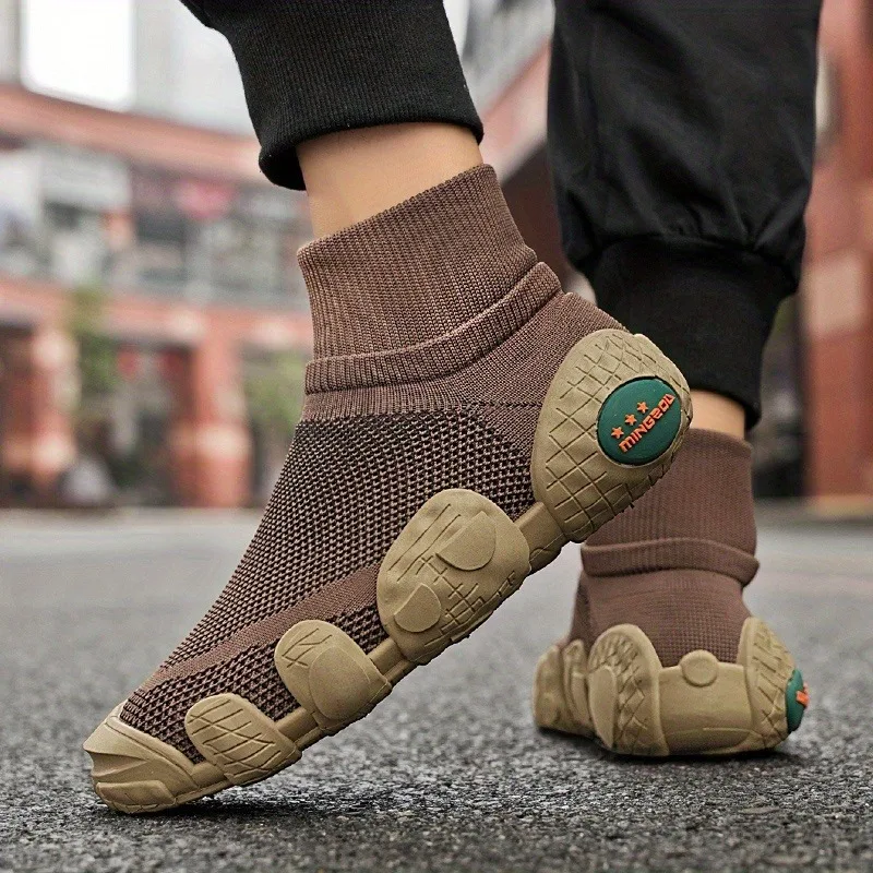 Summer Breathable Hollow Mesh Shoes, Casual Sports Shoes, Fashionable and Versatile Men's Shoes