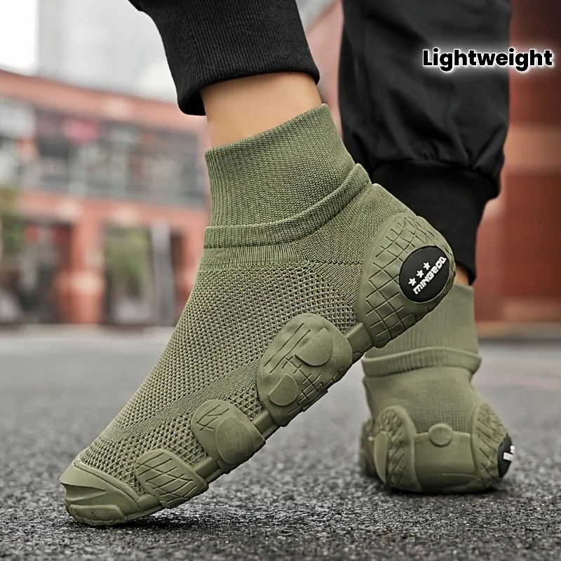 Summer Breathable Hollow Mesh Shoes, Casual Sports Shoes, Fashionable and Versatile Men's Shoes