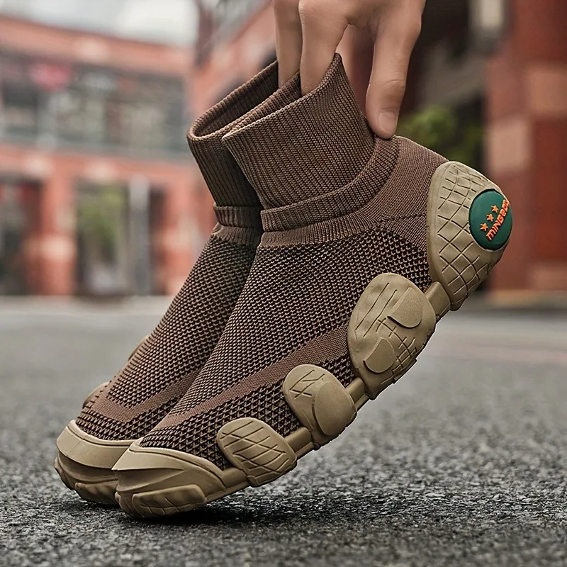Summer Breathable Hollow Mesh Shoes, Casual Sports Shoes, Fashionable and Versatile Men's Shoes