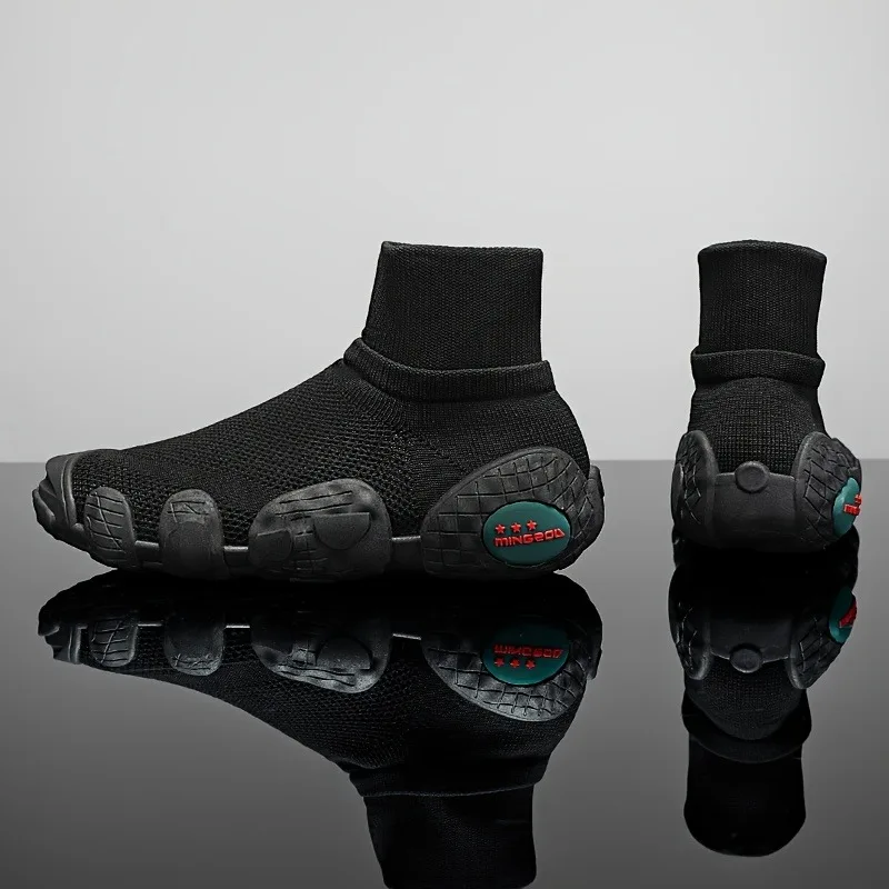 Summer Breathable Hollow Mesh Shoes, Casual Sports Shoes, Fashionable and Versatile Men's Shoes
