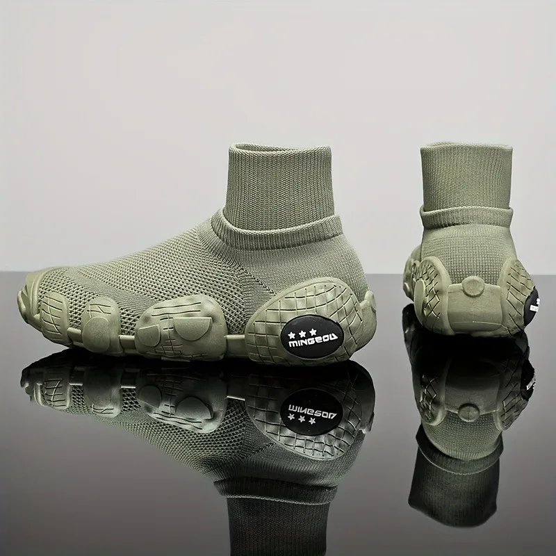 Summer Breathable Hollow Mesh Shoes, Casual Sports Shoes, Fashionable and Versatile Men's Shoes