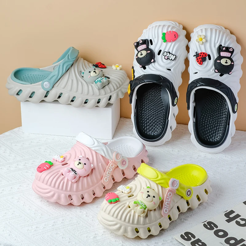 Women's Diy Cute Bear Clogs Sandals Summer 2025 Slip On Wedge Platform Sandals Woman Fashion Thick Sole Garden Shoes Ladies