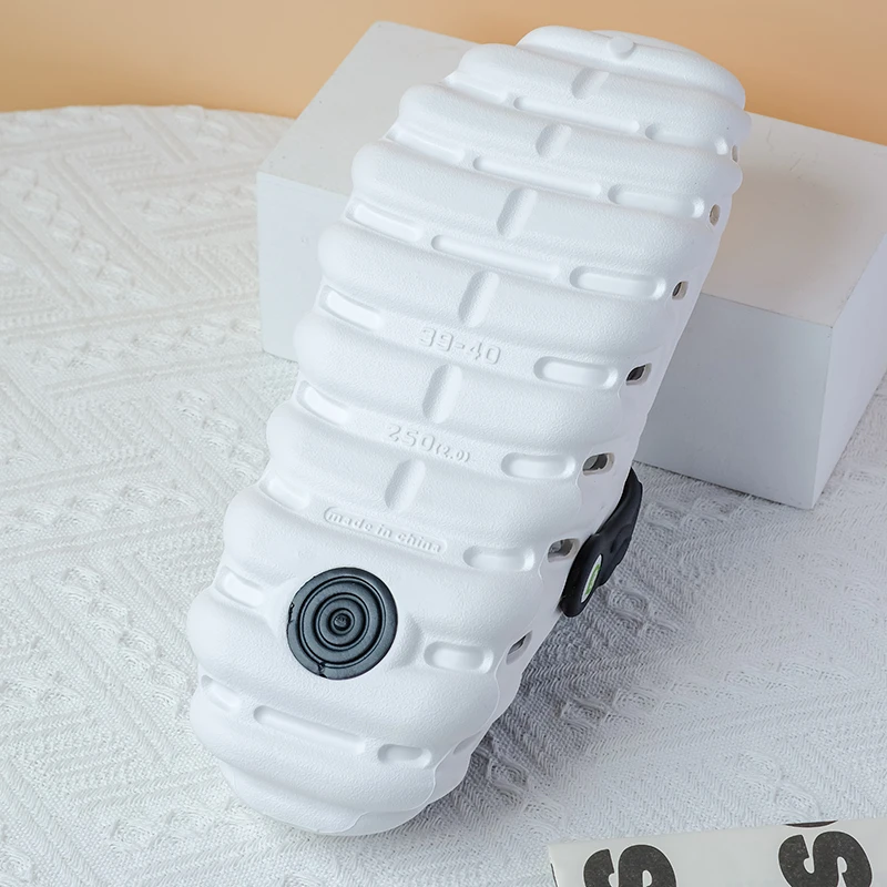 Women's Diy Cute Bear Clogs Sandals Summer 2025 Slip On Wedge Platform Sandals Woman Fashion Thick Sole Garden Shoes Ladies
