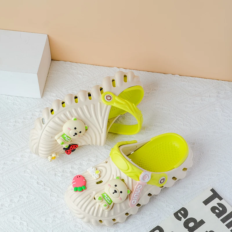 Women's Diy Cute Bear Clogs Sandals Summer 2025 Slip On Wedge Platform Sandals Woman Fashion Thick Sole Garden Shoes Ladies