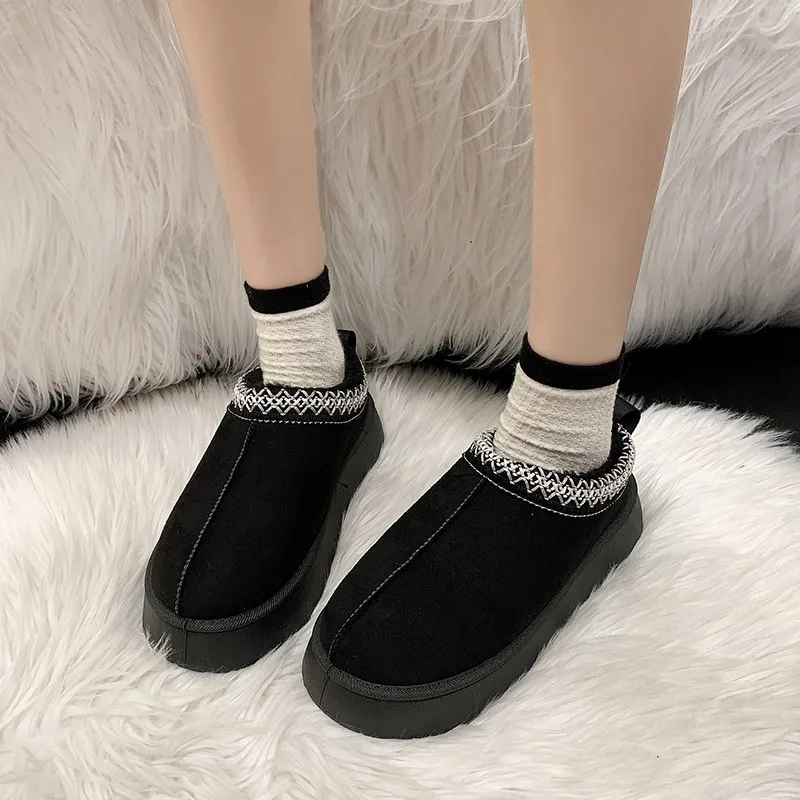Feslishoet Winter Woman Slippers Plush Interior Anti Slip Sole Thick Bottom Embroider Fashion Warm Slippers Use Indoor Outdoor