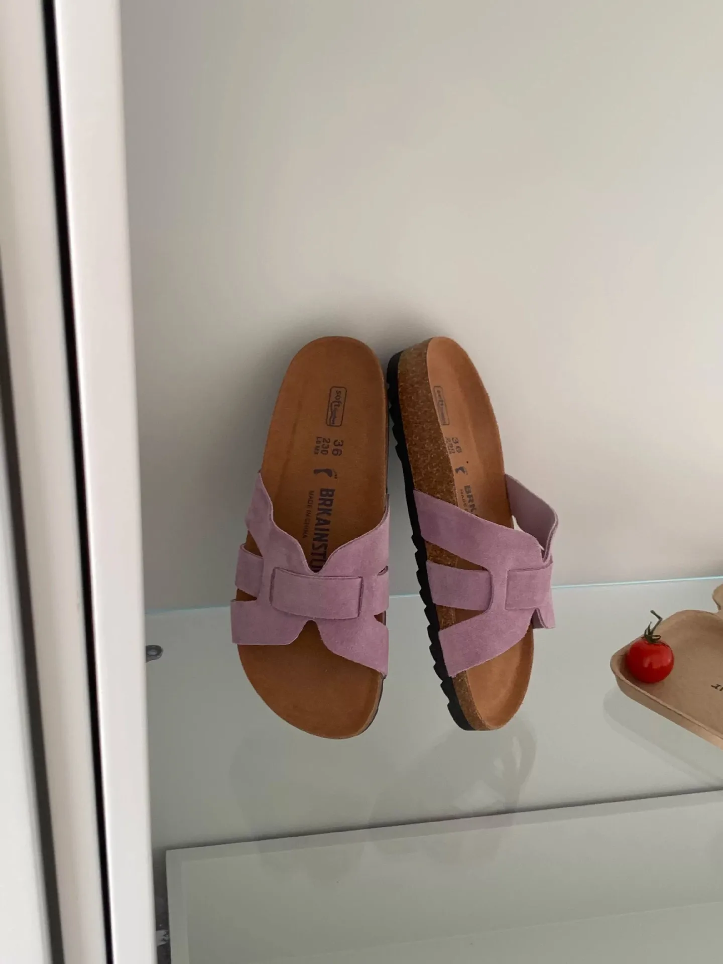 Plus Size Soft Sole Vintage Flip Flops Summer New Round Toe Suede Cutout Flat Sandals