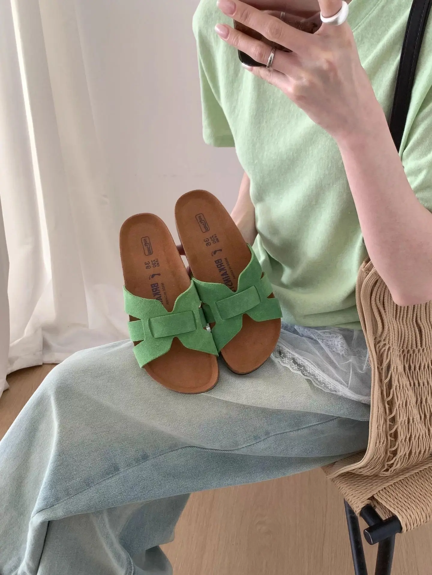 Plus Size Soft Sole Vintage Flip Flops Summer New Round Toe Suede Cutout Flat Sandals