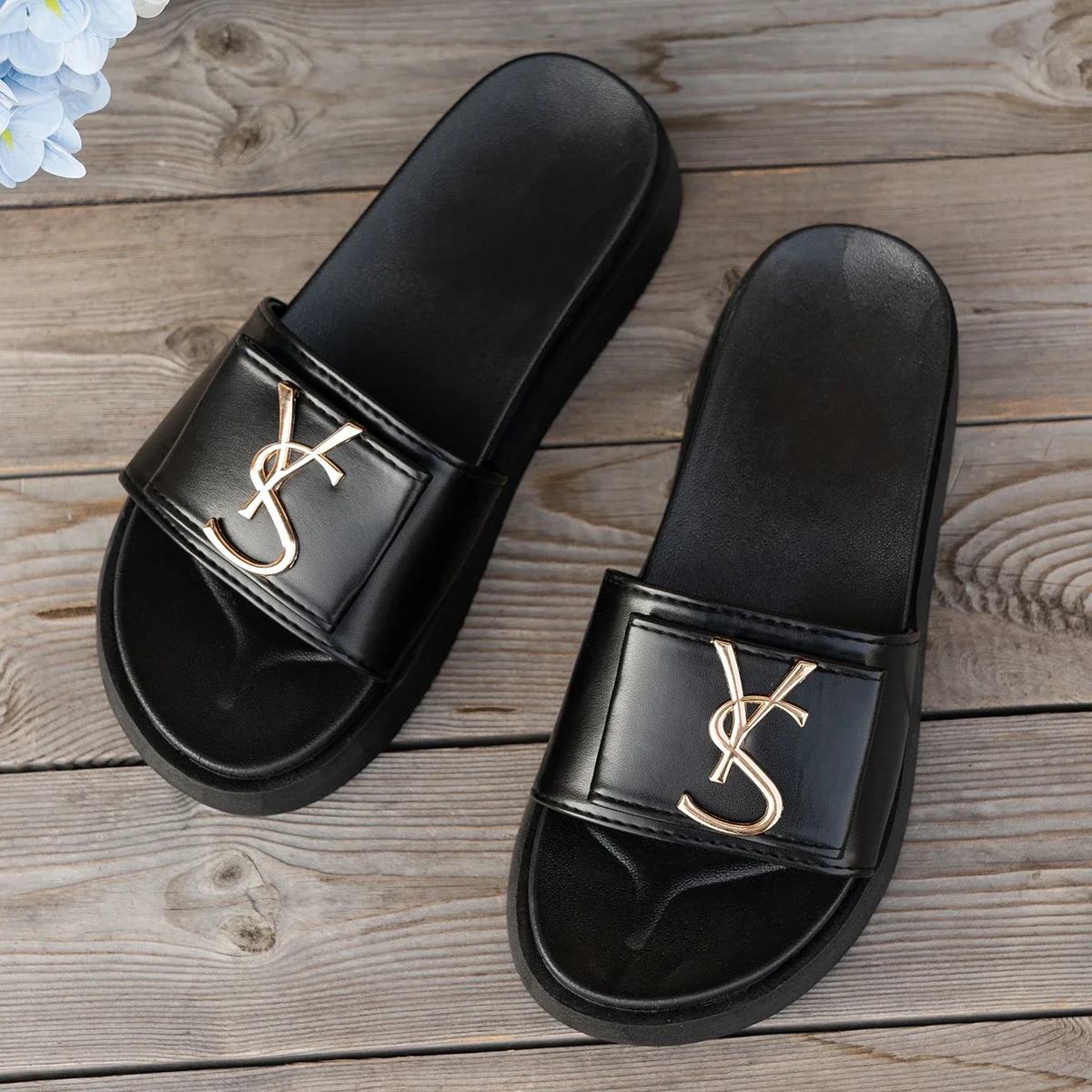 Slippers Luxury Shoes Women Platform Design Slides Fashion Letters Ladies Shoes Casual Slipper Outside Non-slip Slippers Sandals