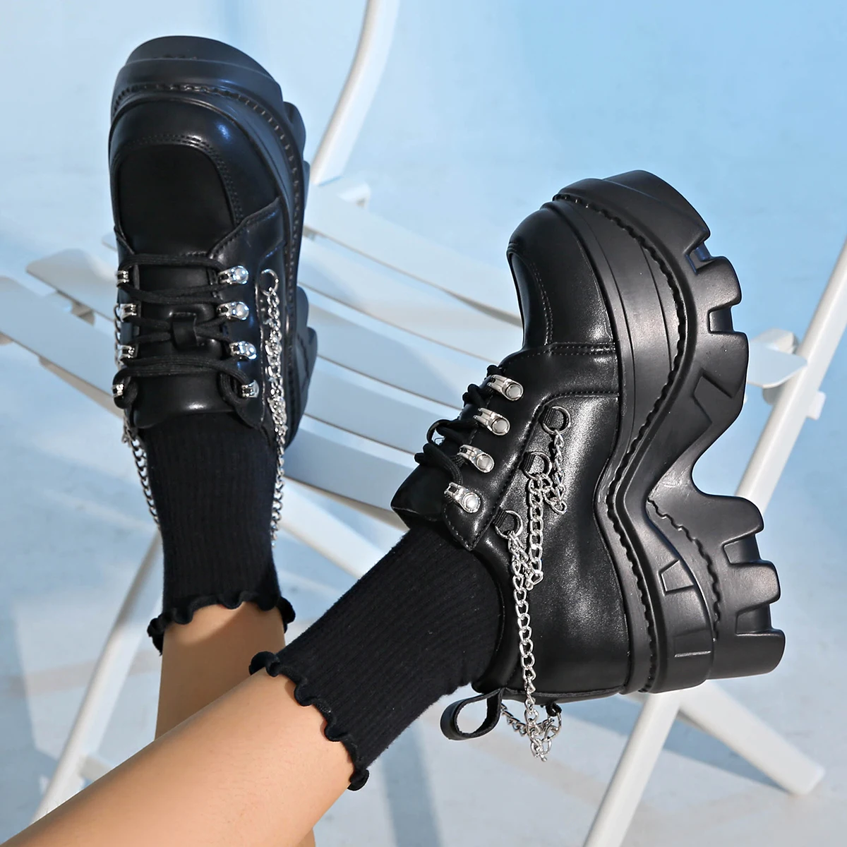 Gothic Punk Chunky Sneakers for Women Black Chain Decor Platform Sports Shoes Woman Thick Sole Non Slip Punk Sneakers Plus Size
