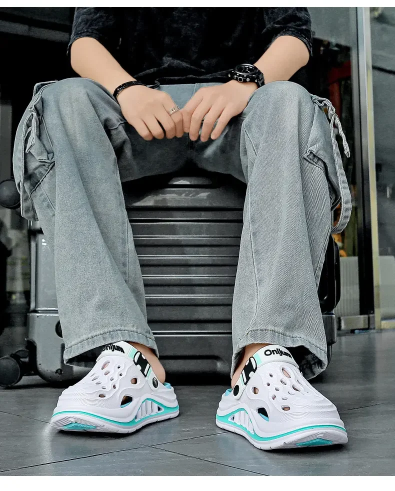 2026 New Men's Holes oes Summer Thi Bot Anti-Slip Driving Beach Slippers Spor Casual EVA Injection Moulding Footwear