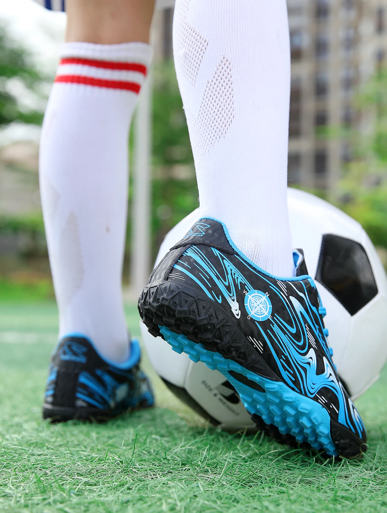 Men Women Soccer Cleats TF Studs Football Boots Breathable Non Slip Training Shoes For Artificial Grass Outdoor Sports Sneakers