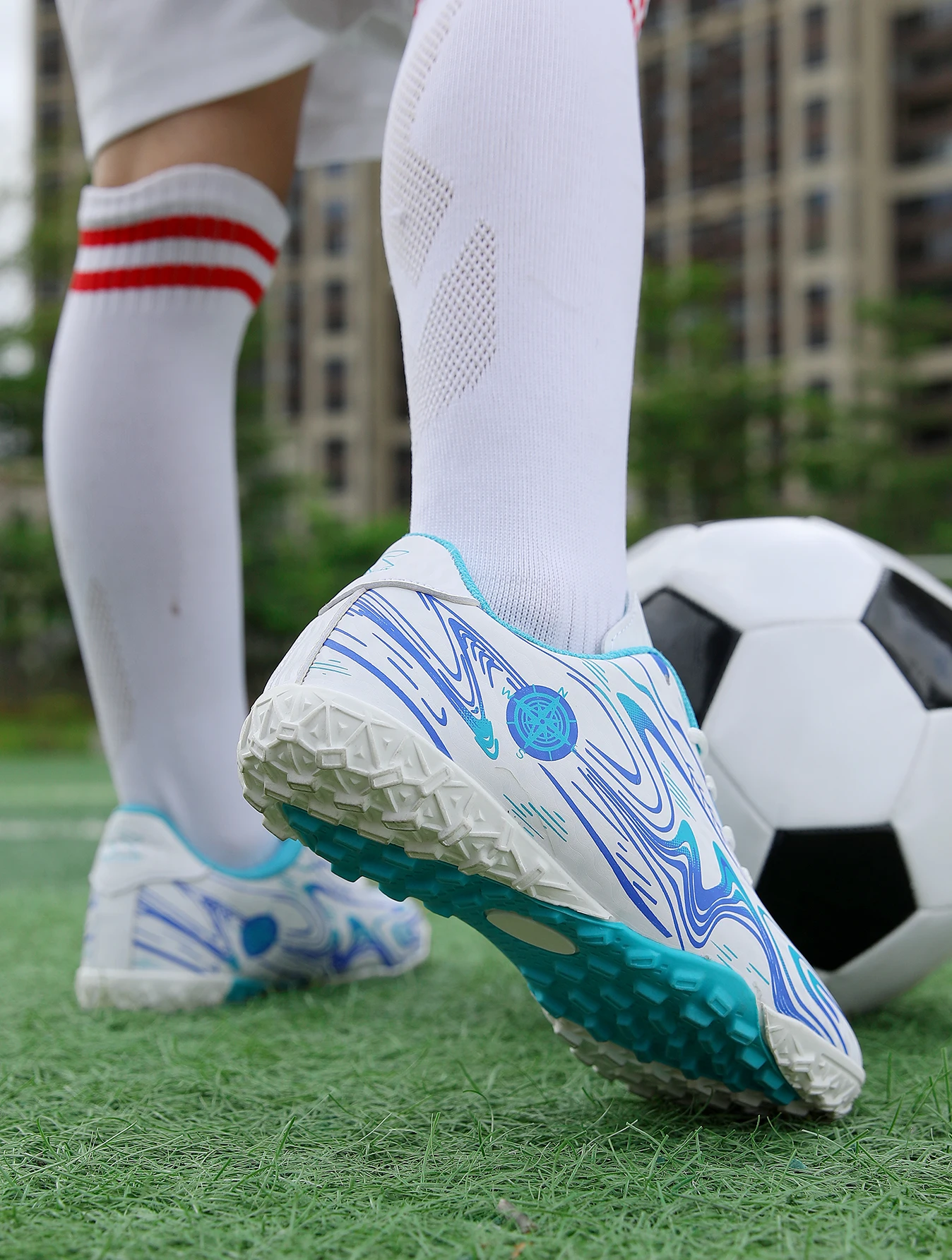 Men Women Soccer Cleats TF Studs Football Boots Breathable Non Slip Training Shoes For Artificial Grass Outdoor Sports Sneakers