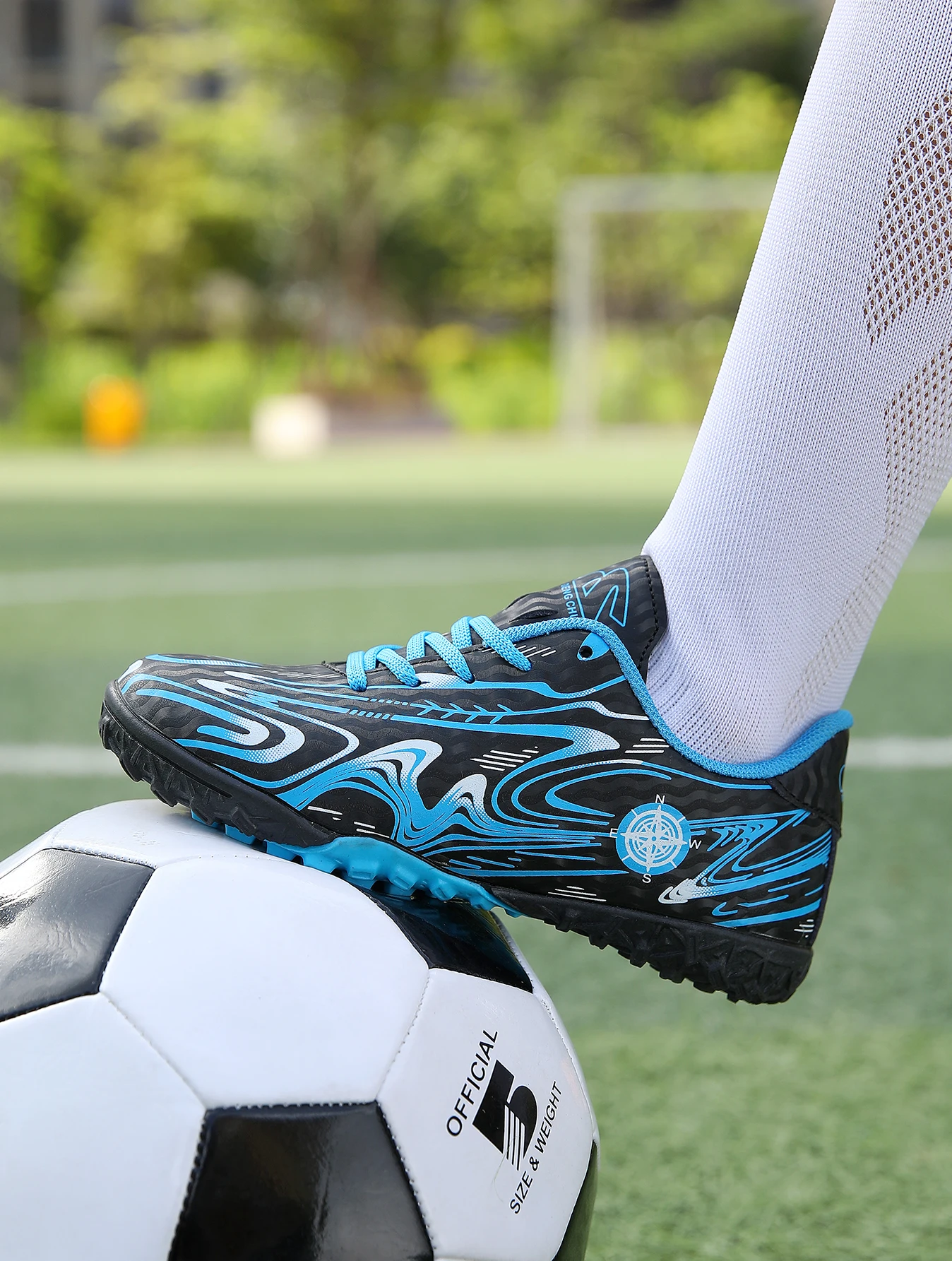 Men Women Soccer Cleats TF Studs Football Boots Breathable Non Slip Training Shoes For Artificial Grass Outdoor Sports Sneakers
