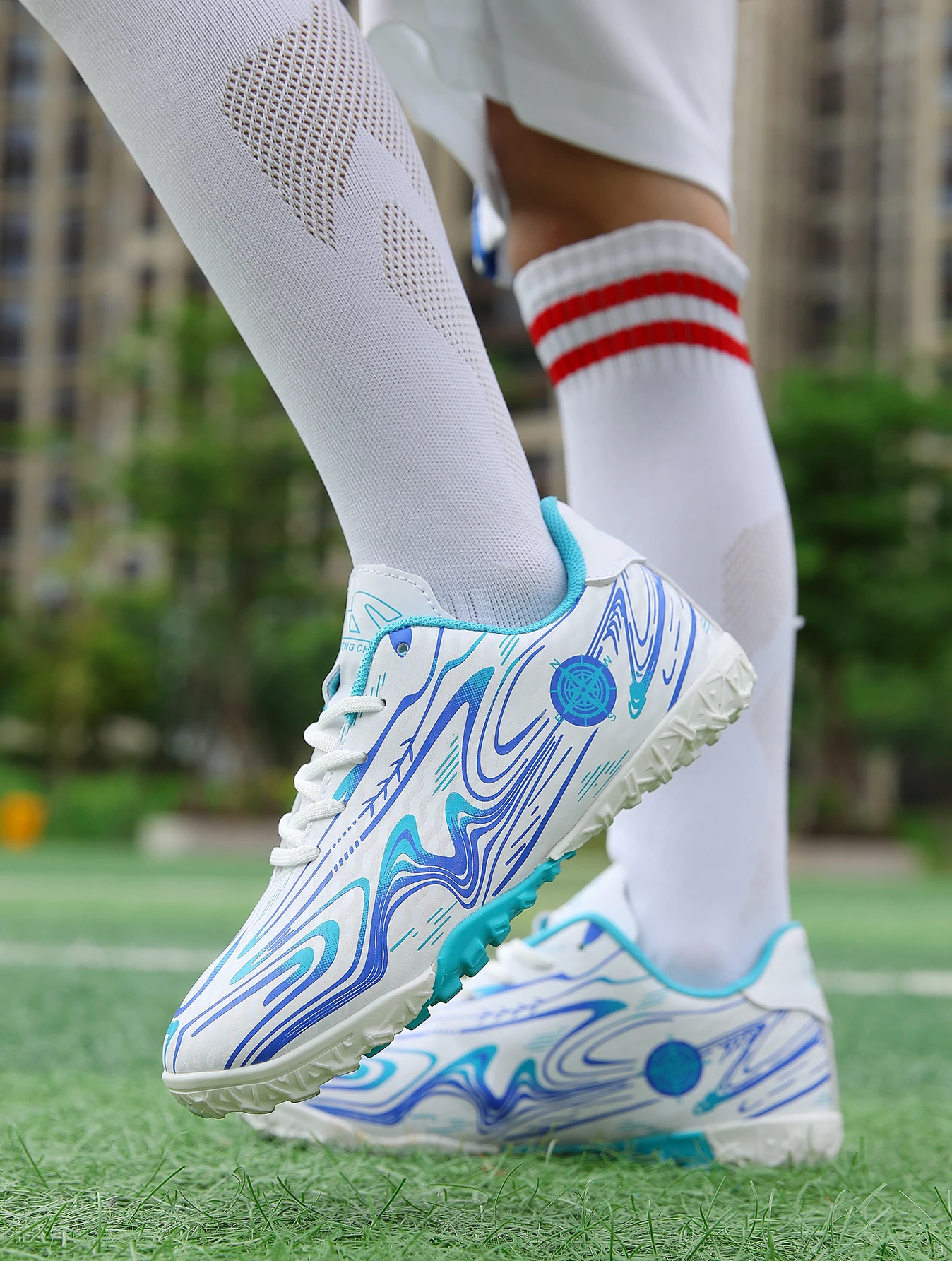 Men Women Soccer Cleats TF Studs Football Boots Breathable Non Slip Training Shoes For Artificial Grass Outdoor Sports Sneakers