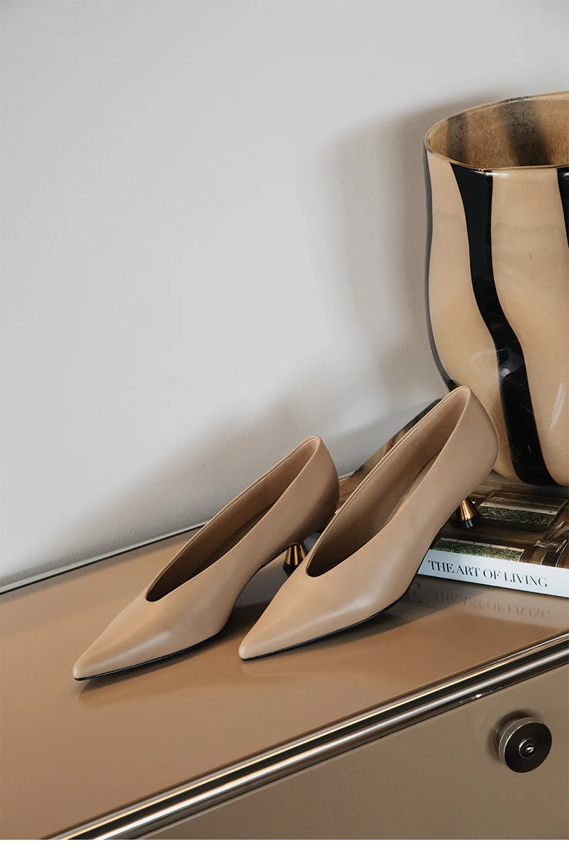 Designer Patent Leather Pointed Toe Women Pumps Shoes Fashion Shallow Slip Spring Autumn Dancing Party Low Heel Shoes