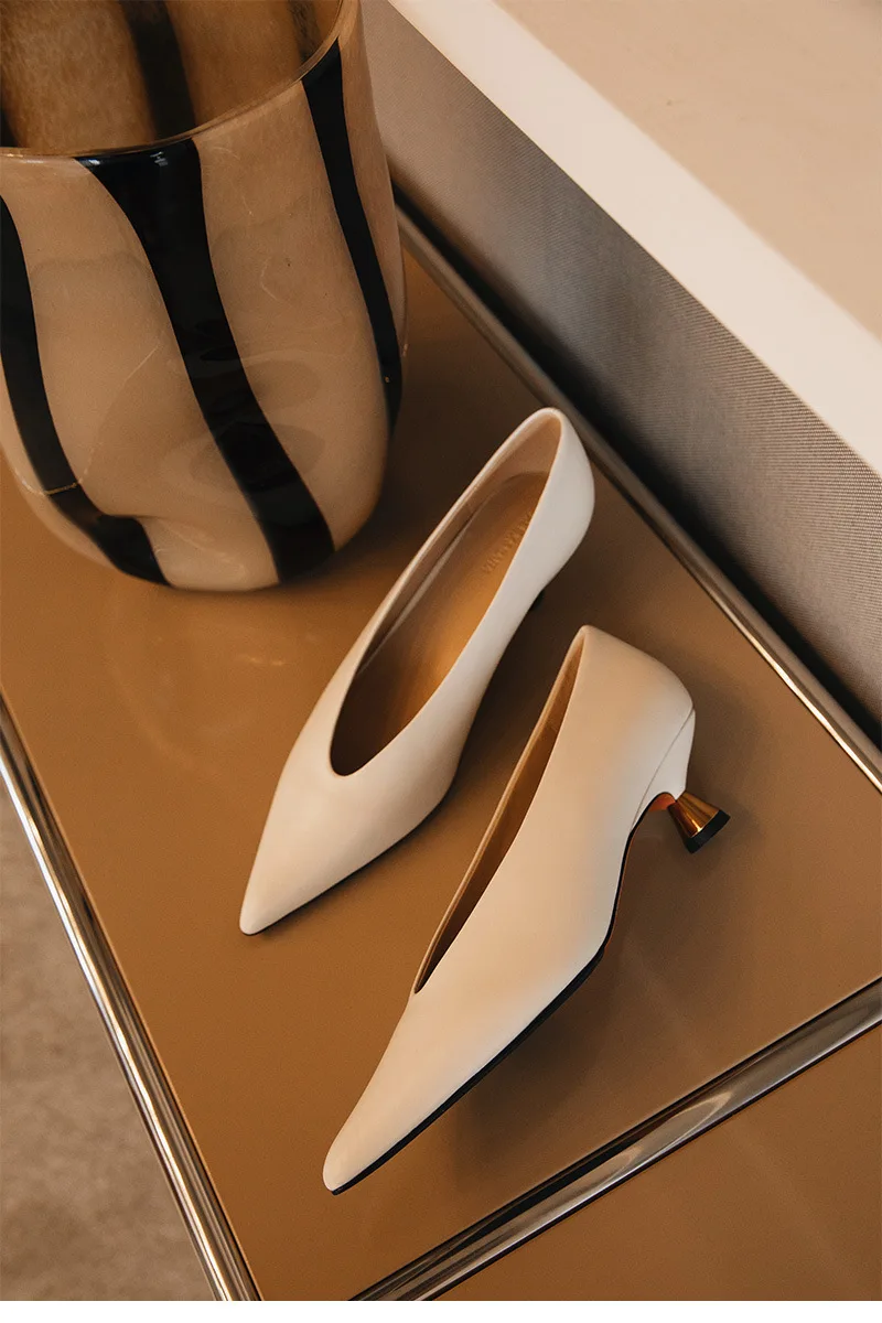 Designer Patent Leather Pointed Toe Women Pumps Shoes Fashion Shallow Slip Spring Autumn Dancing Party Low Heel Shoes
