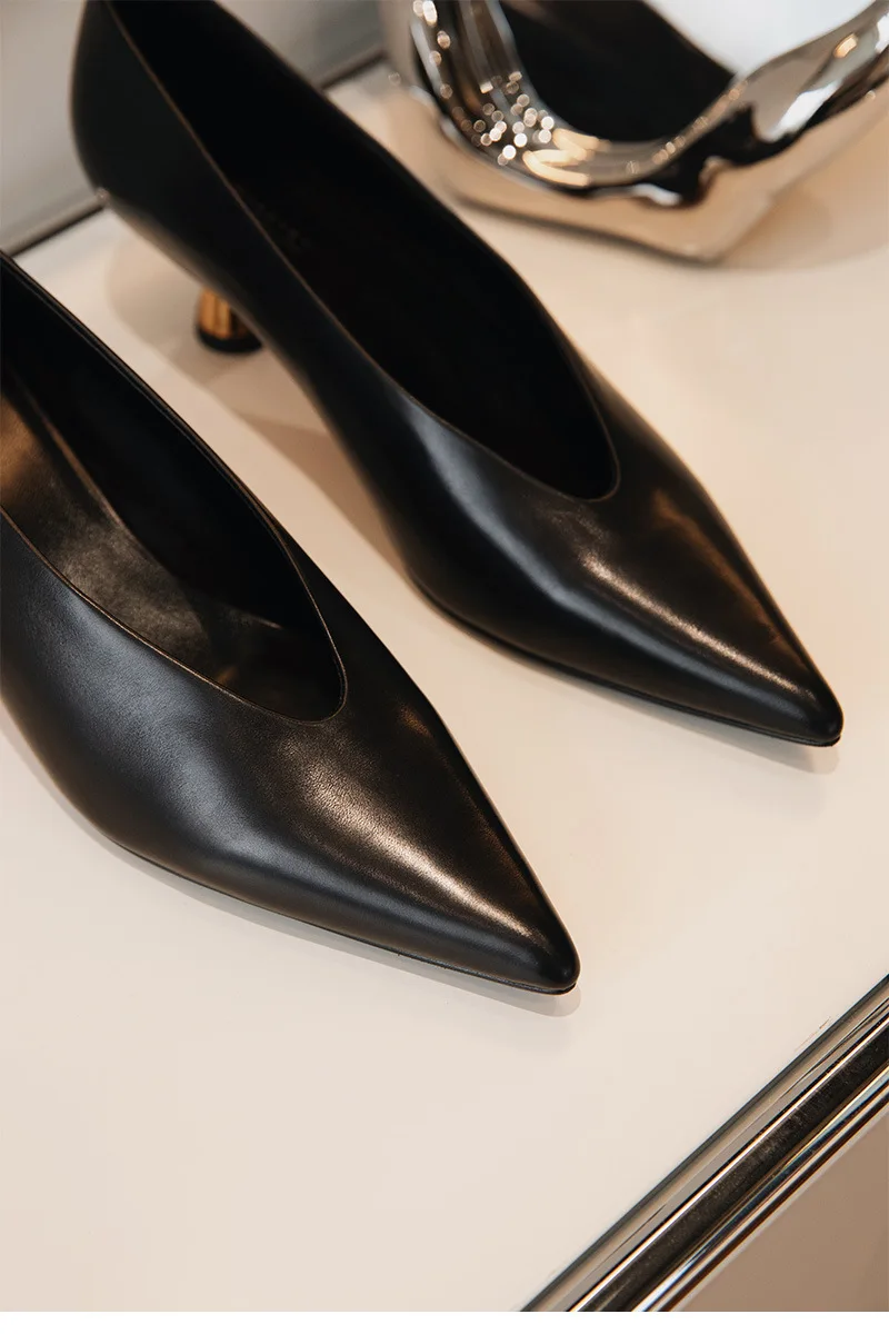 Designer Patent Leather Pointed Toe Women Pumps Shoes Fashion Shallow Slip Spring Autumn Dancing Party Low Heel Shoes