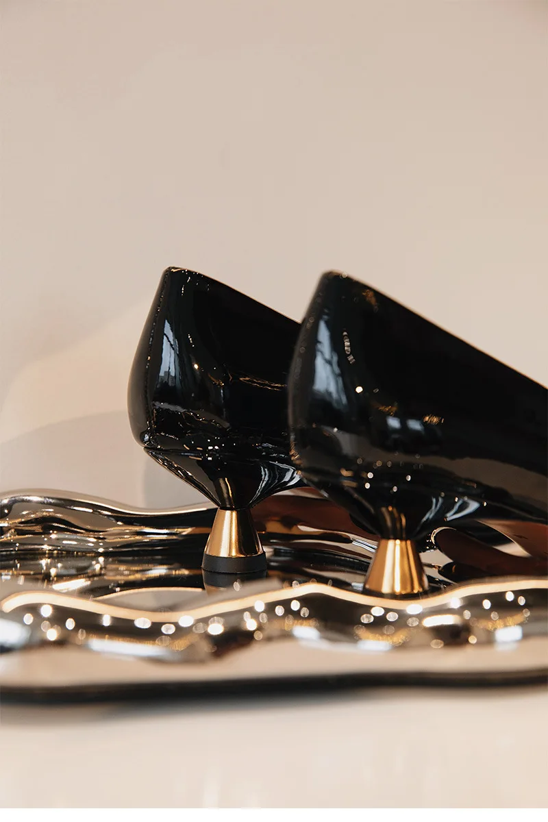 Designer Patent Leather Pointed Toe Women Pumps Shoes Fashion Shallow Slip Spring Autumn Dancing Party Low Heel Shoes