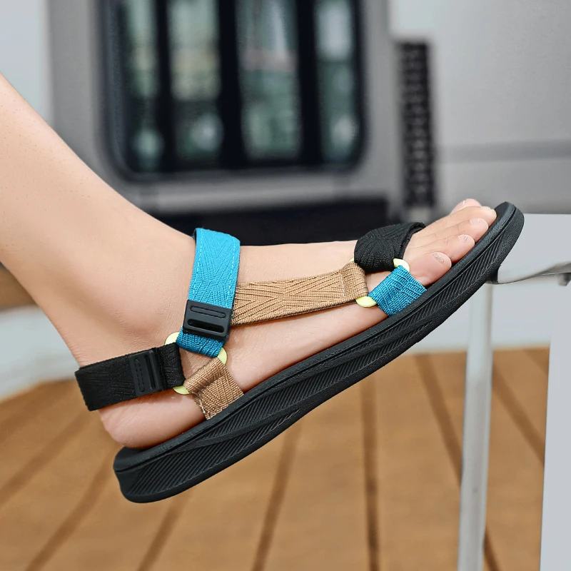 Classic Black Men Sport Sandals Summer Leisure Beach Holiday Sandals Outdoor Antiskid Breathable Flat Sandals Shoes