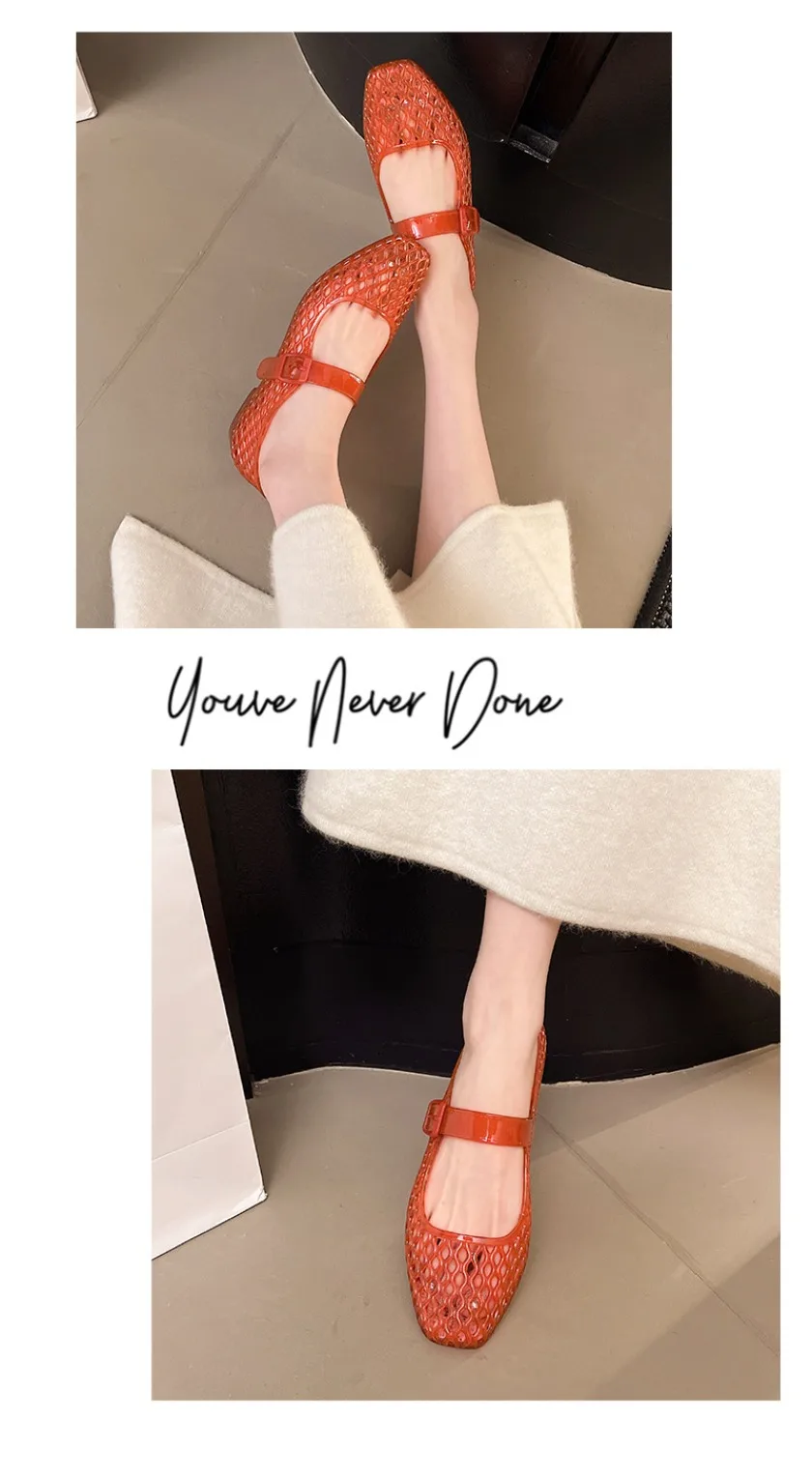 French Hollow Sandals for Women's Summer Fashion with a Single Buckle and Breathable Flat Bottom Crystal Sole