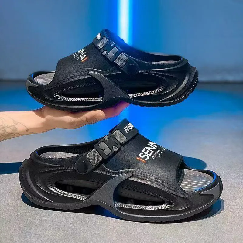 Light luxury and soft men's sandals 2026 new thick-soled anti-skid outdoor driving two wear beach shoes