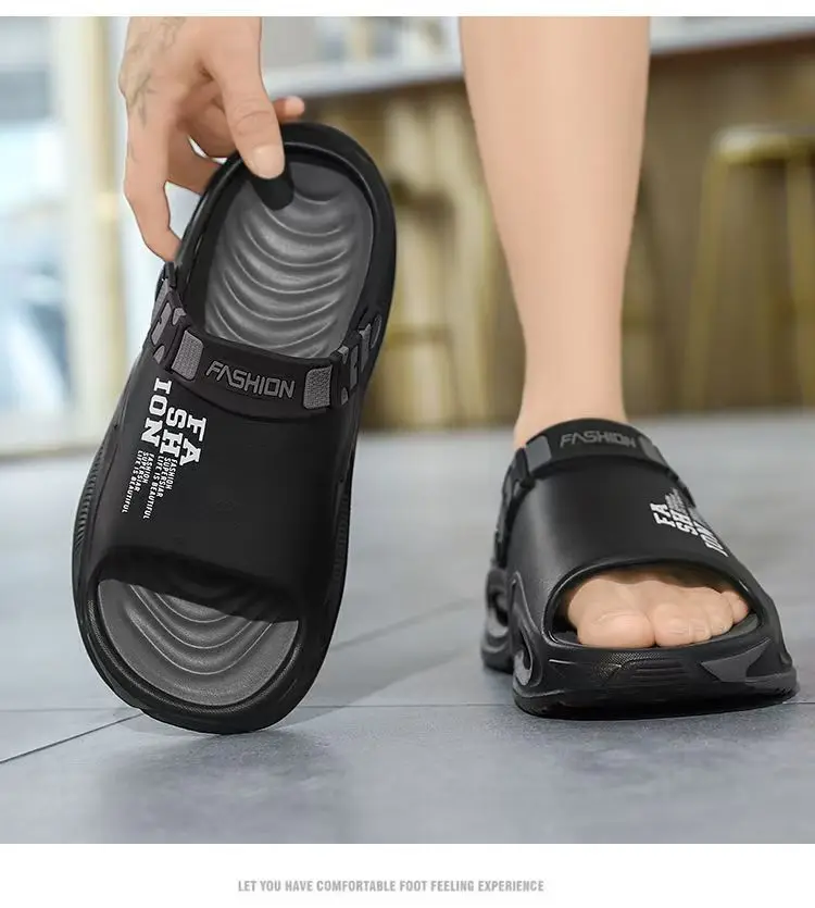 Light luxury and soft men's sandals 2026 new thick-soled anti-skid outdoor driving two wear beach shoes