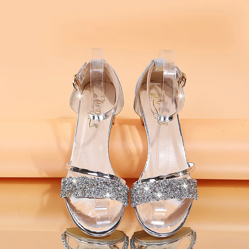 New Fashion Women's Sandals Gold and Silver Low Heel Casual Shoes Women Open Toe Summer Light Fashion Women's Shoes