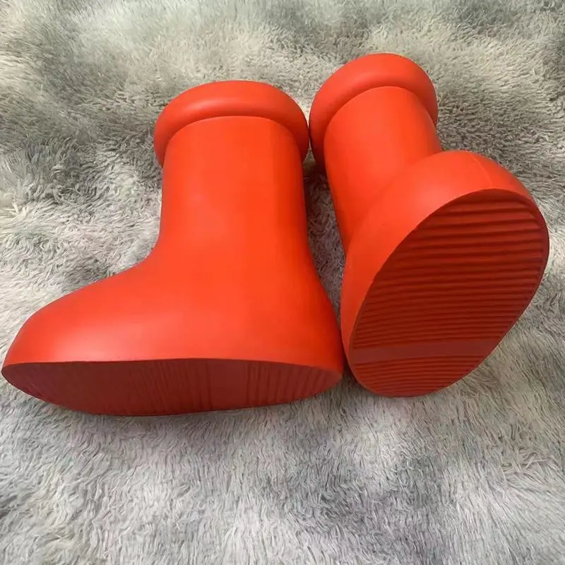 Astro Boy Style Japanese Minimalist Mid-Calf Rain Boots for Men, Fashionable Waterproof Outdoor Boots, Lightweight and Durable Rubber Shoes