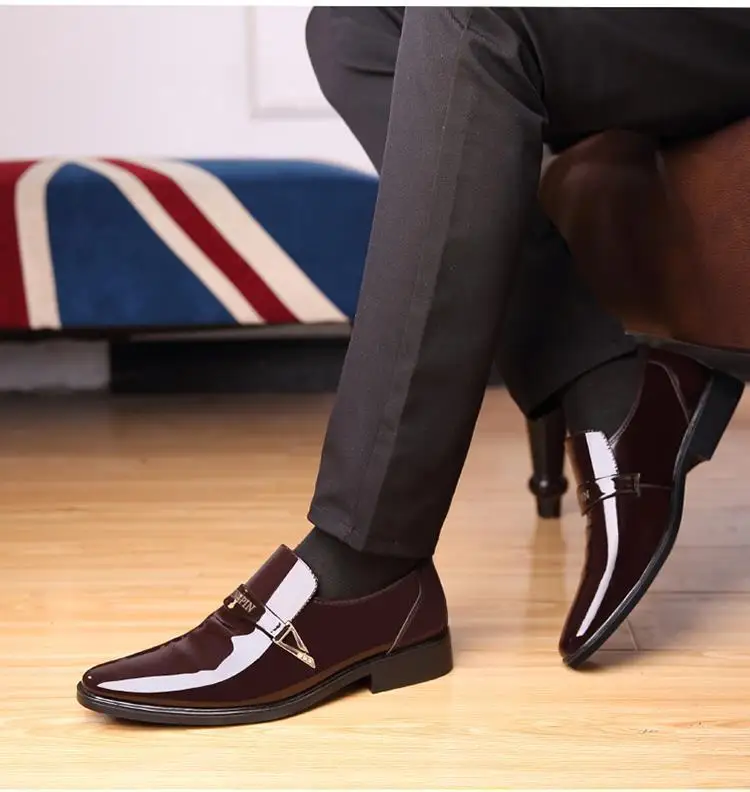 Spring Autumn Men's New Leather Shoes Casual Patent Leather Oxford footwear Moccasin Fashion business shoes Trend non slip Shoe