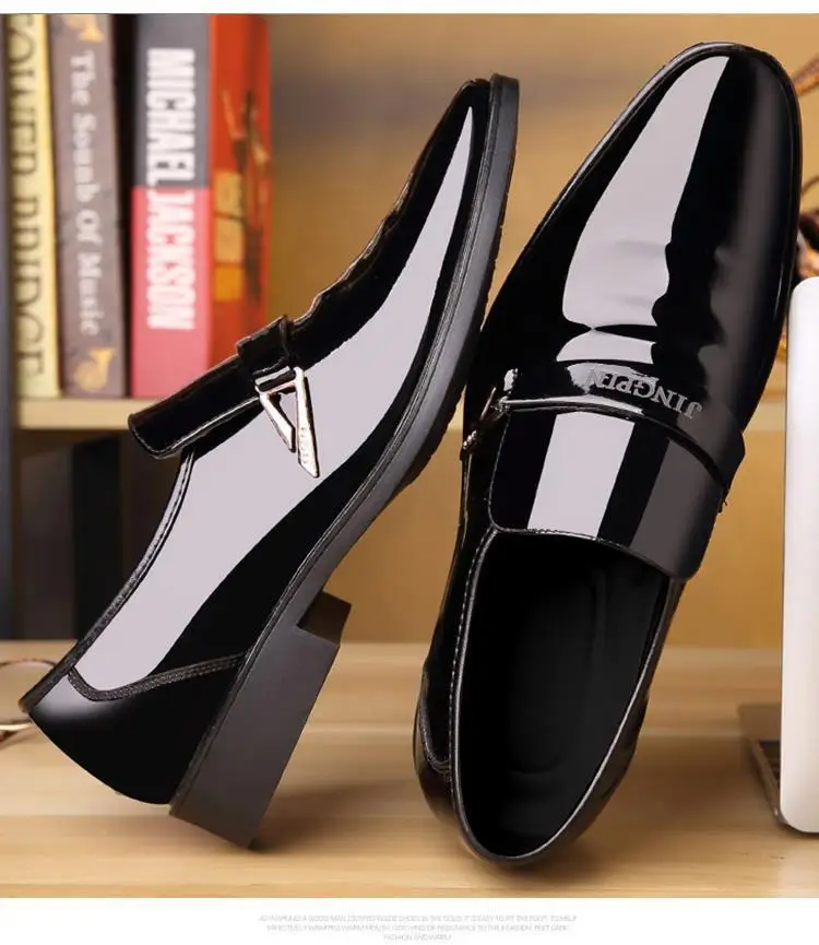 Spring Autumn Men's New Leather Shoes Casual Patent Leather Oxford footwear Moccasin Fashion business shoes Trend non slip Shoe