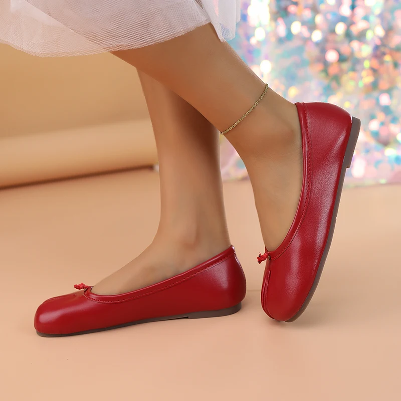2025 Women's Leather Toe Separator Loafers Flat Comfortable Slip-On Breathable Casual Shoes
