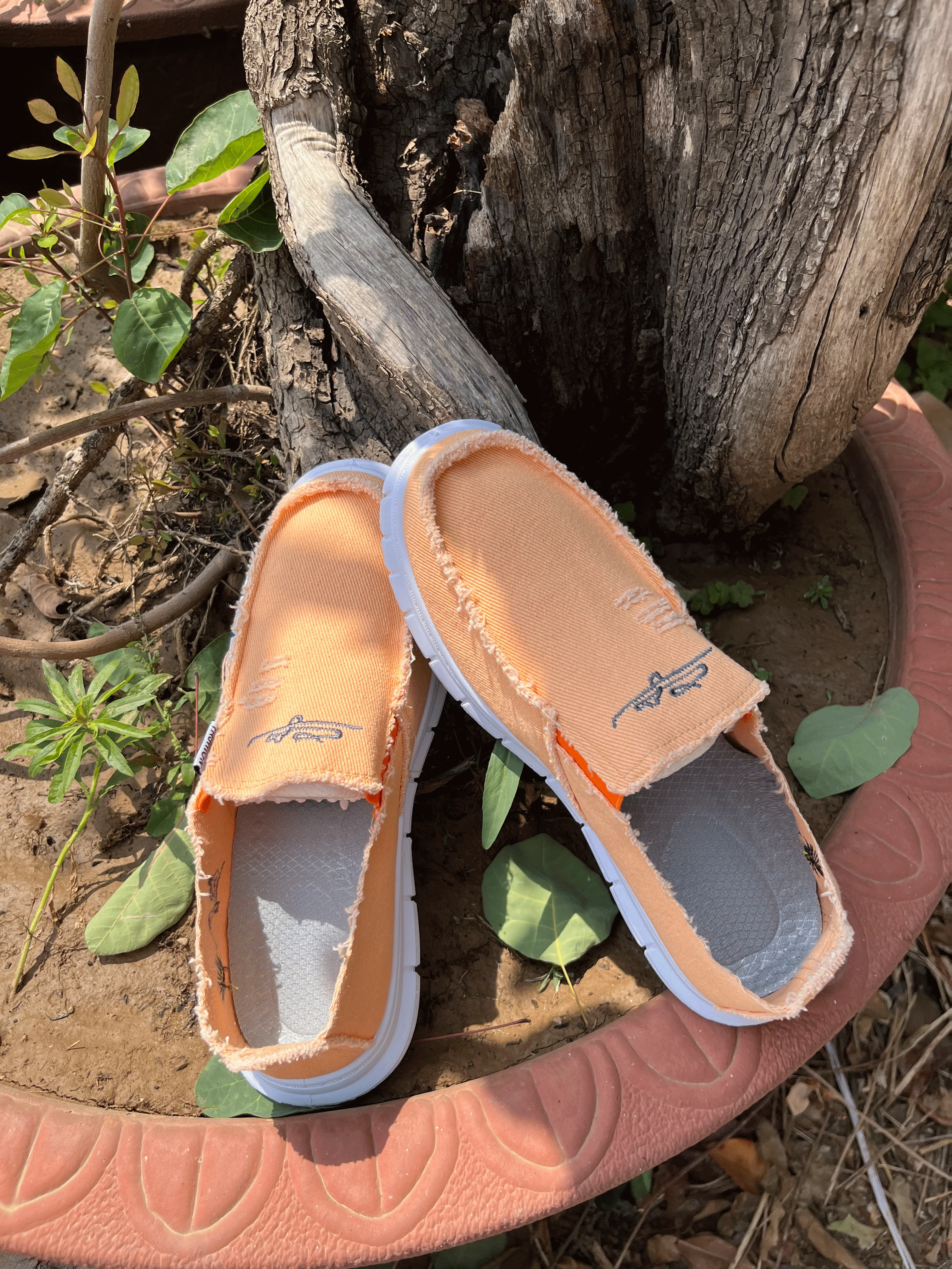 Loafers, Lightweight, Anti-Slip, Walking, Casual and Breathable Couple Shoes, Men's and Women's Outdoor Shoes. Shipping Included