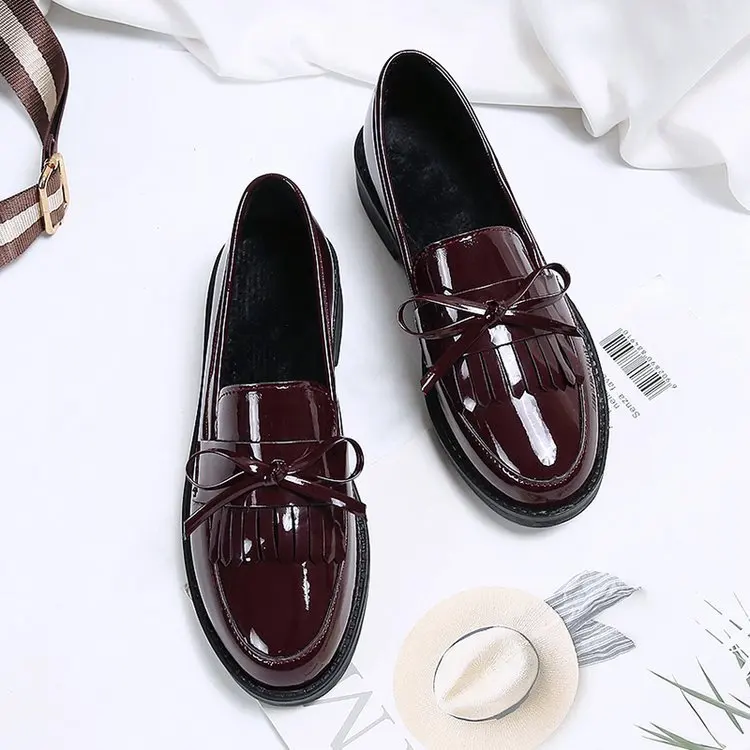 Womens Shoes Patent Leather Women Loafers British Tassel Casual Female Flat Shoes Bowknot Comfortable Small Leather Shoes