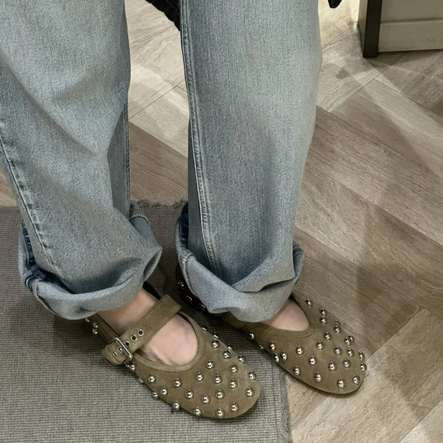 Women's Studded Mary Jane Flats Buckle Strap Leather/Suede Ballet Flats Punk Rivet Casual Shoes for Daily Party Wear Shoes Women