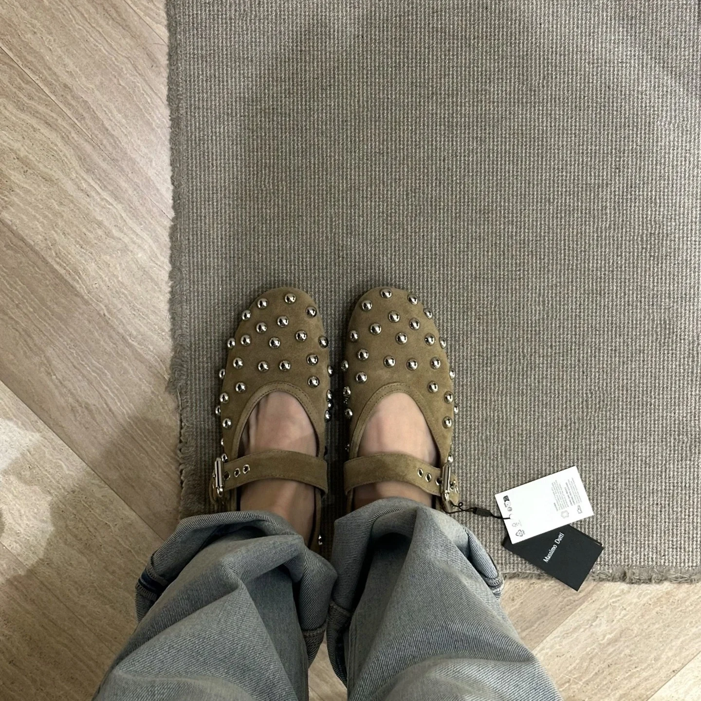 Women's Studded Mary Jane Flats Buckle Strap Leather/Suede Ballet Flats Punk Rivet Casual Shoes for Daily Party Wear Shoes Women