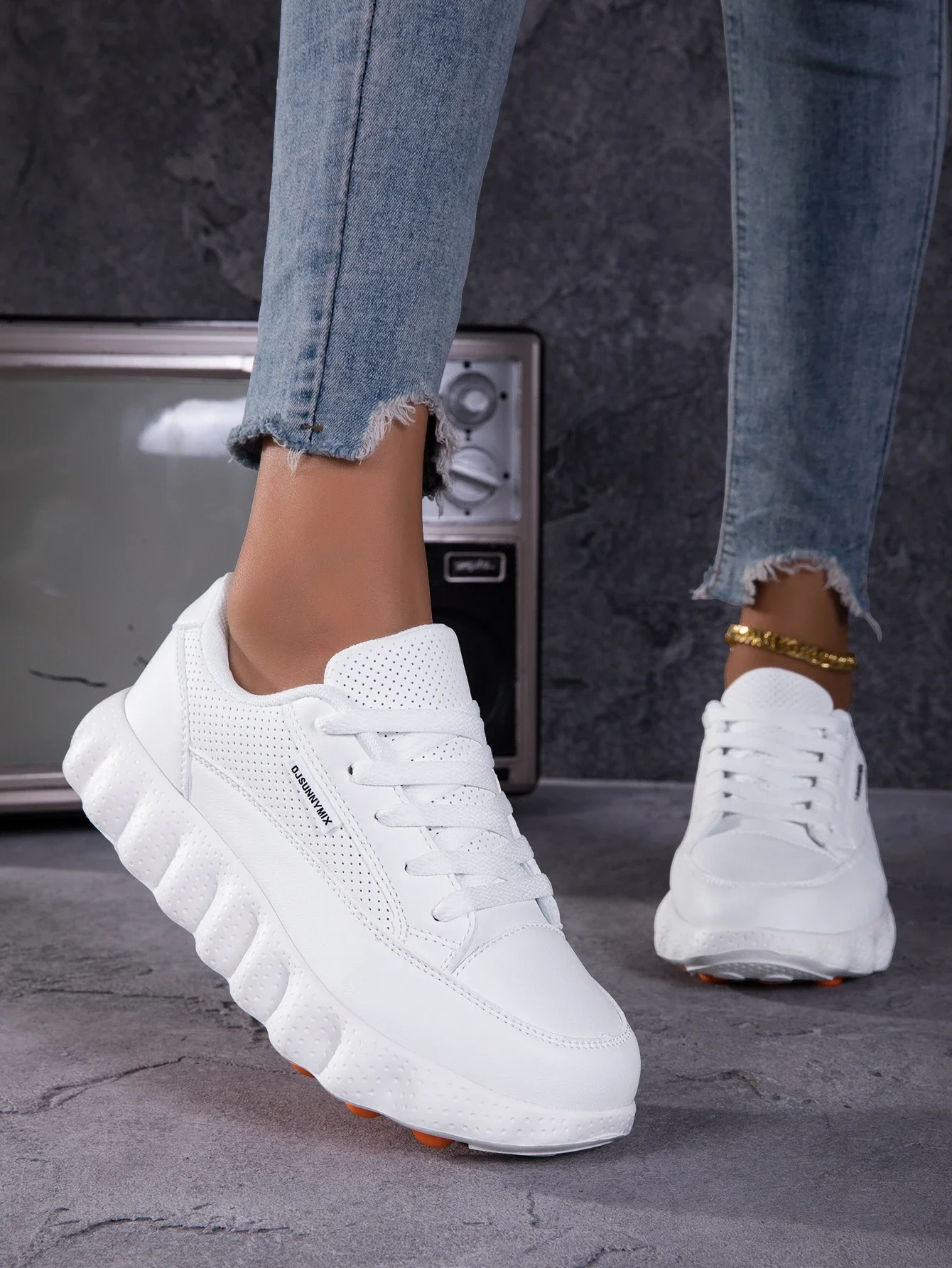 DJSUNNYMIX Women's Running Shoes New Breathable Sports Sneakers Walking Shoes Women's casual and Versatile shoes