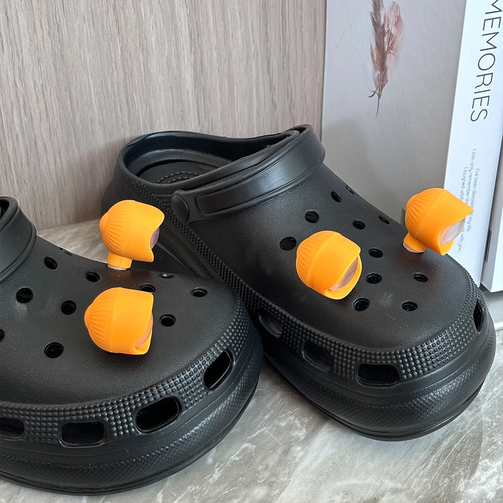 8PCS LED Shoe Lights Charms PVC Sandal Buckle Accessories for Clogs Garden Shoes, 3 Lighting Modes Headlight Decor for Sandals