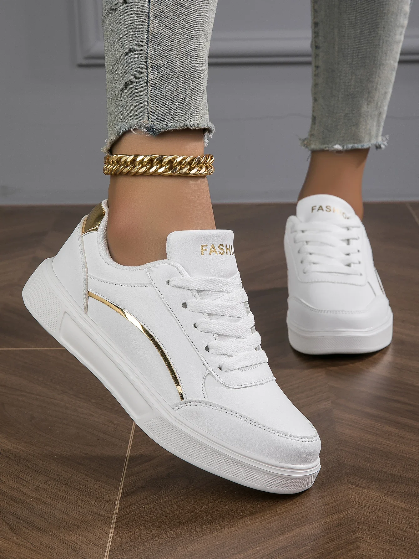 Fashion Women Casual Shoes Breathable Walking Flat Shoes Sneakers White Female Footwear Sports Running Outdoor Walking For women