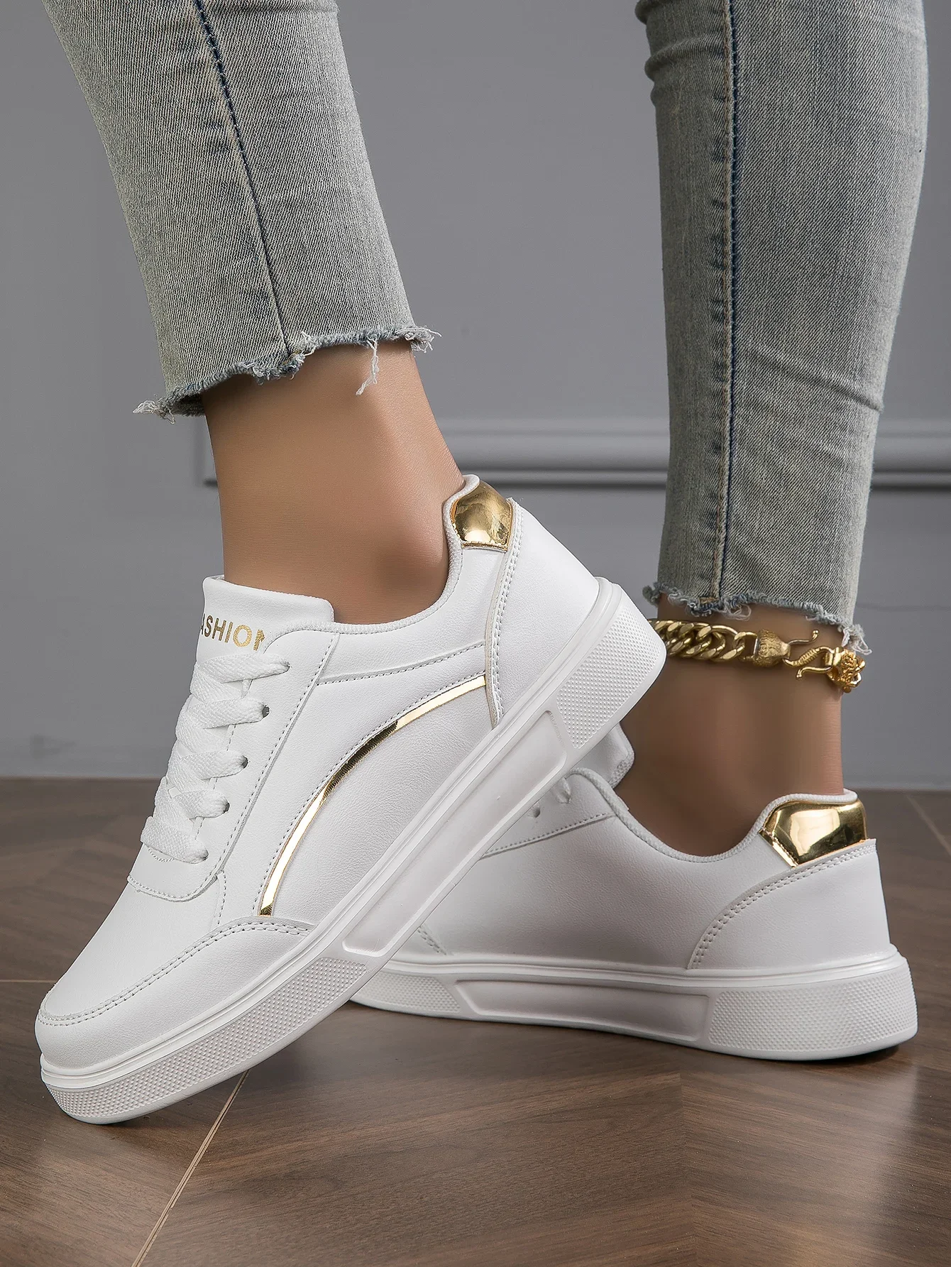 Fashion Women Casual Shoes Breathable Walking Flat Shoes Sneakers White Female Footwear Sports Running Outdoor Walking For women