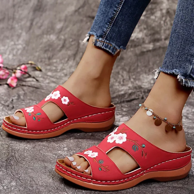 Women Leather Flower Embroidered Vintage Casual Soft Footbed Orthopedic Arch-Support Sandals For Daily Wear For Beach