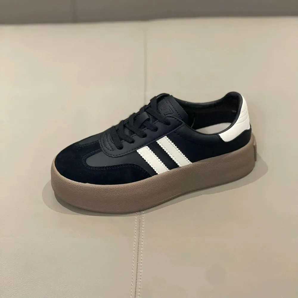 Sports shoes thick sole casual board shoes women 2026 new everything soft sole inside increase de training shoes
