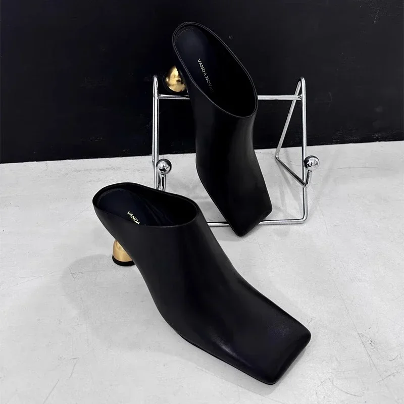 Retro Square Headed Wine Glasses and Slippers for Women in Summer 2025, New Style for Wearing Half Drag High Heels for Women