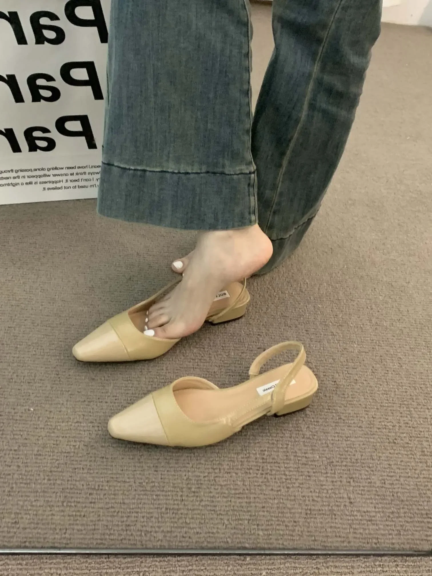Brand luxury designer fashion PU leather design ladies summer new style pointed toe low heel women sandals non-slip flat shoes