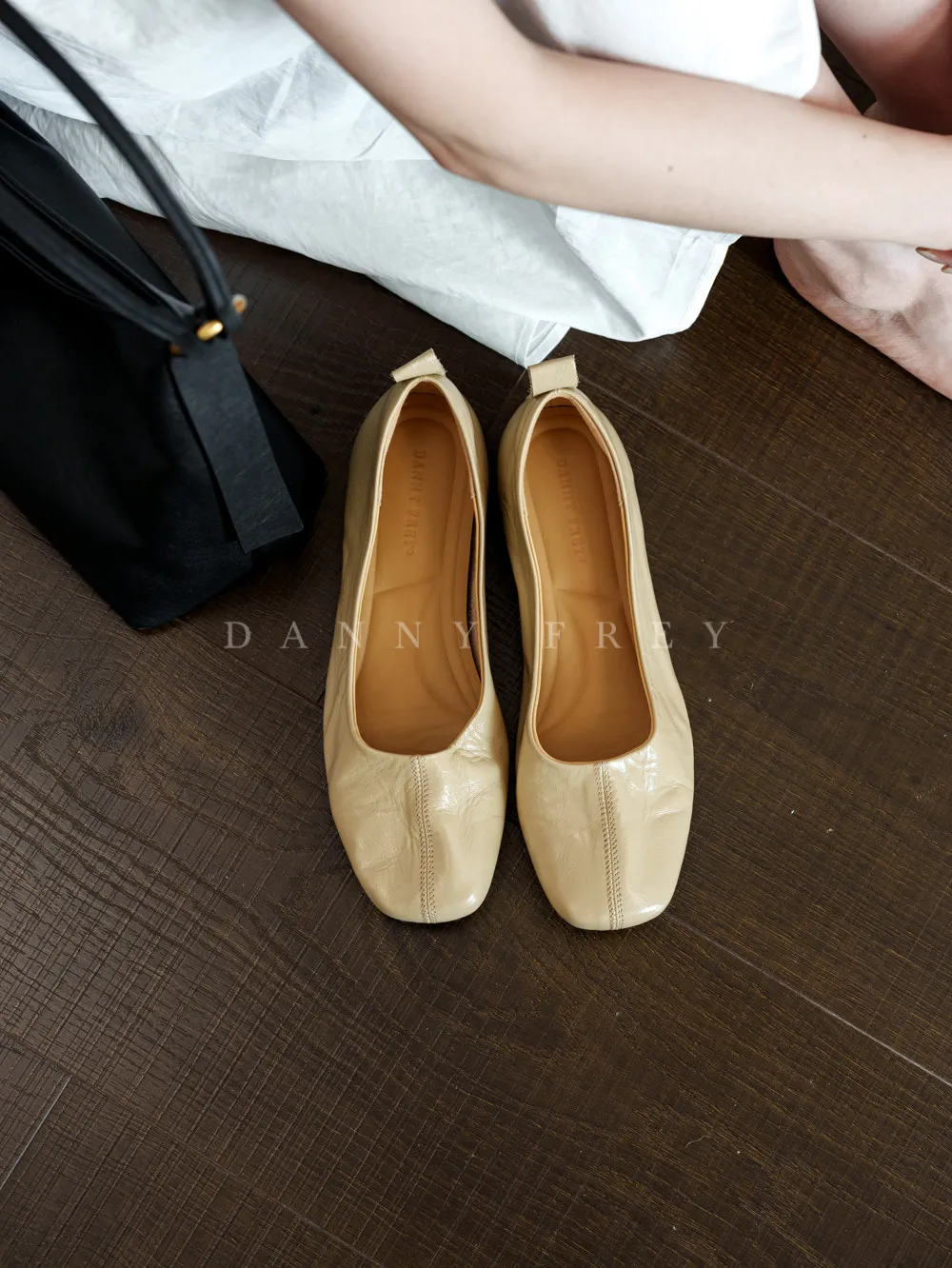 Retro Artistic Square-toe Low-heel Flats, New Soft-soled Comfortable Commuter Grandma Shoes That Won't Tire Your Feet